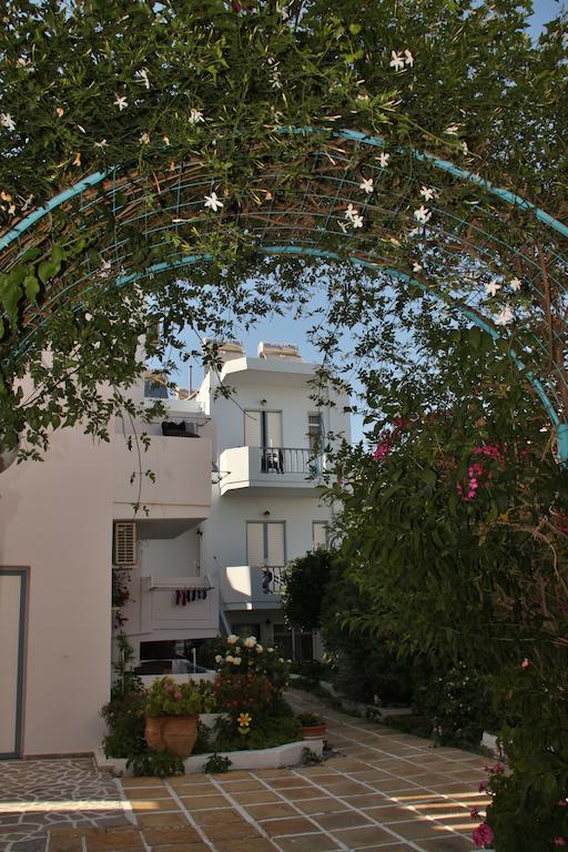 Santa Irene Aparthotel Szúja Kültér fotó