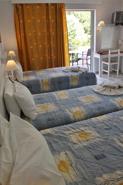 Santa Irene Aparthotel Szúja Szoba fotó